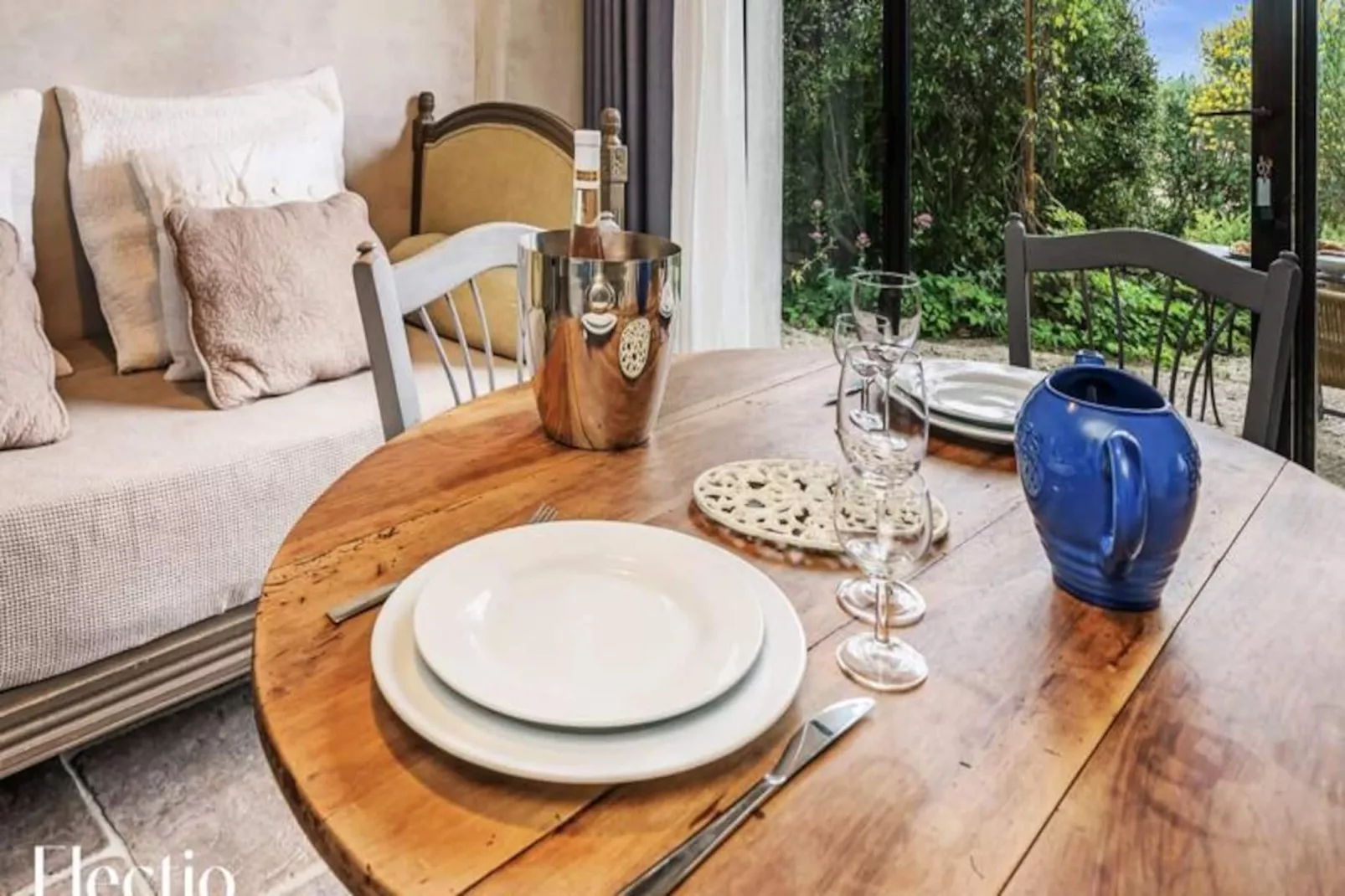 Loggia Des Genets  I  R&eacute;sidence Les Petitons-Image-tags.