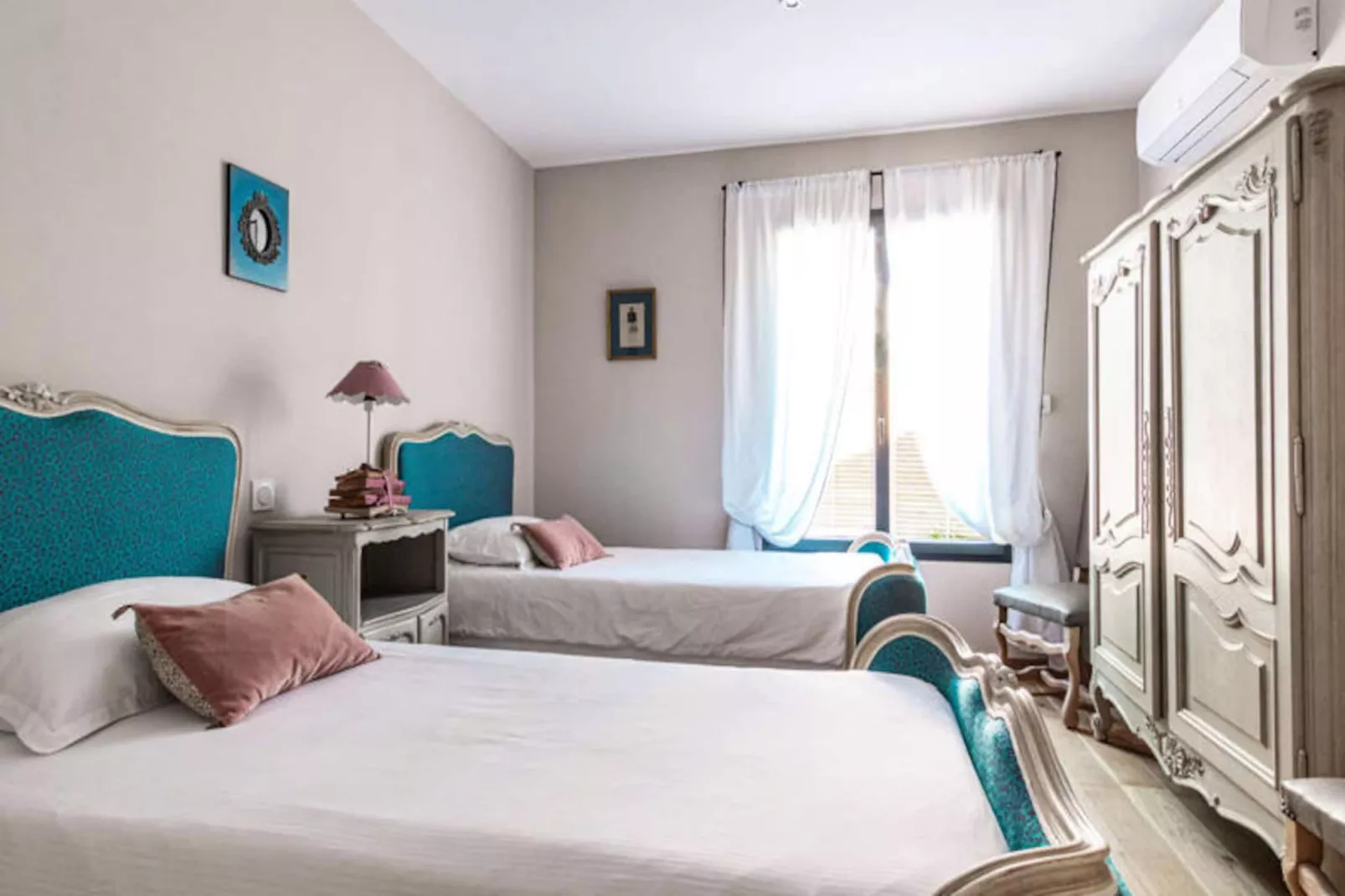 La Verdi&egrave;re - Maison Contemporaine De Plain Pied Avec Jardin Et Piscine Pri-Image-tags.