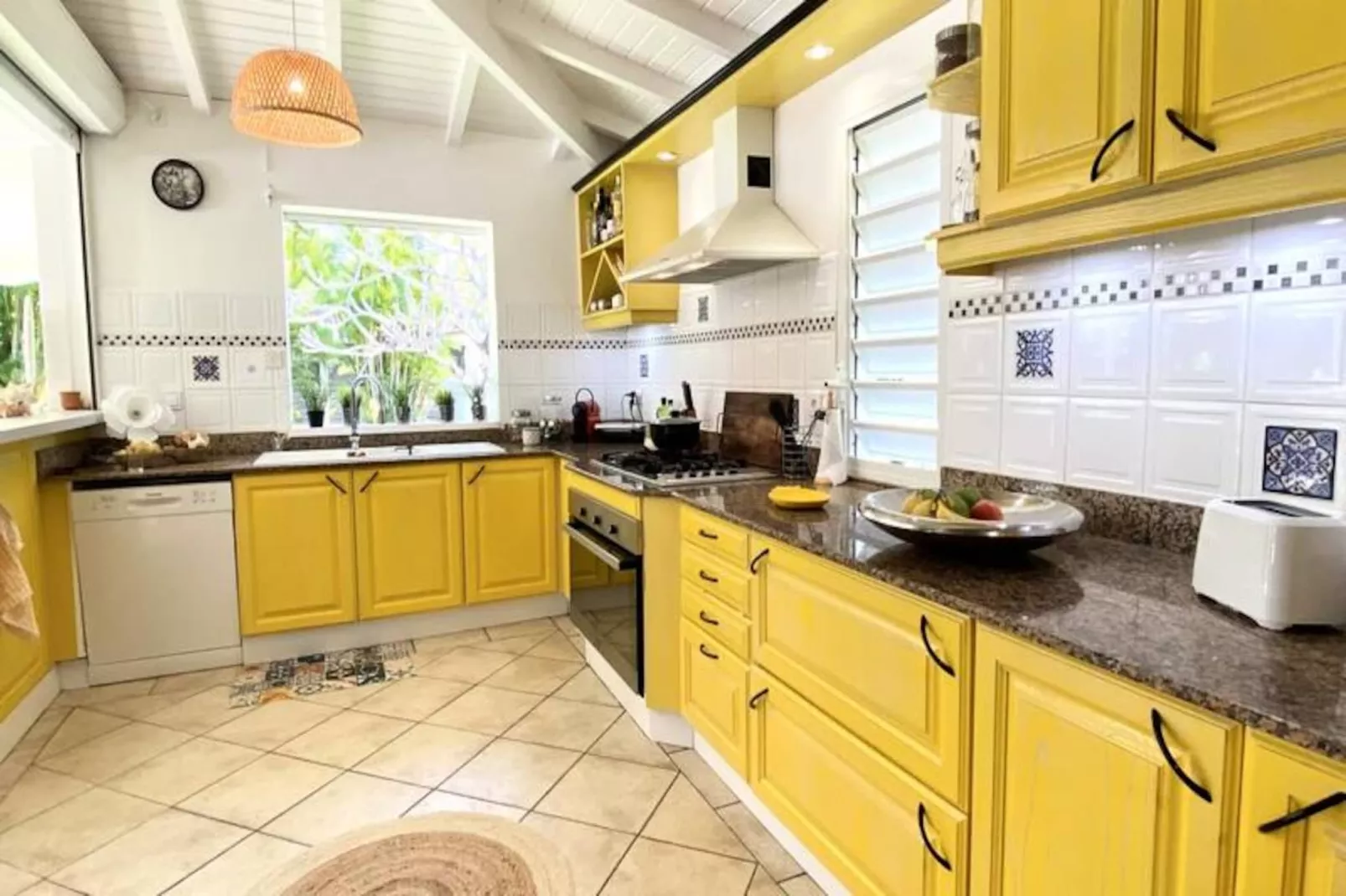 Villa Charlotte-Image-tags.