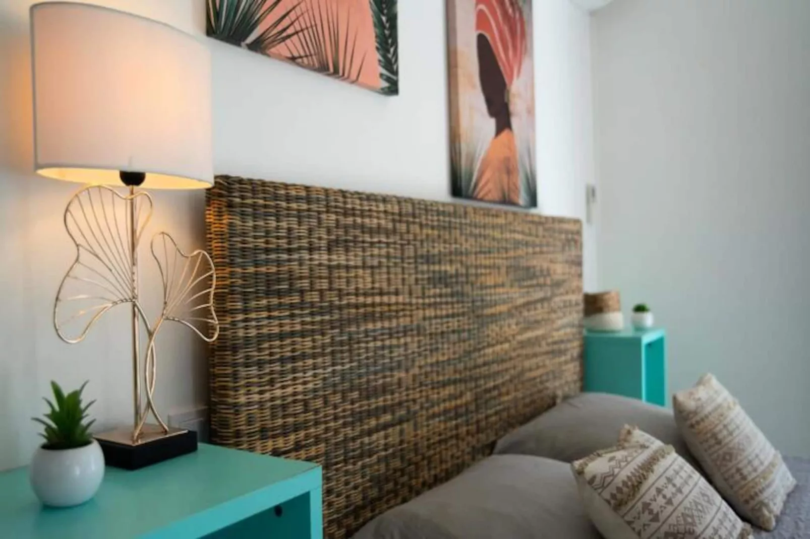 Bungalow Monarque-Image-tags.