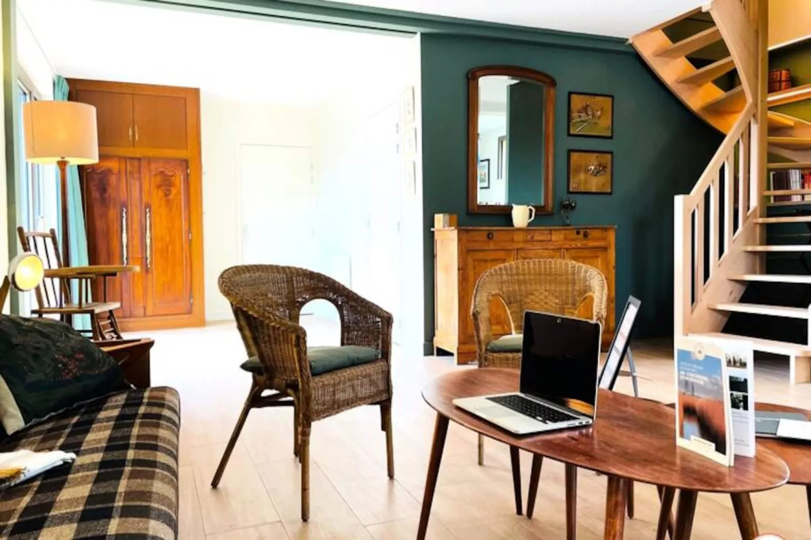 🐦 La Hulotte - Domaine D'apreval - Campagne-Image-tags.