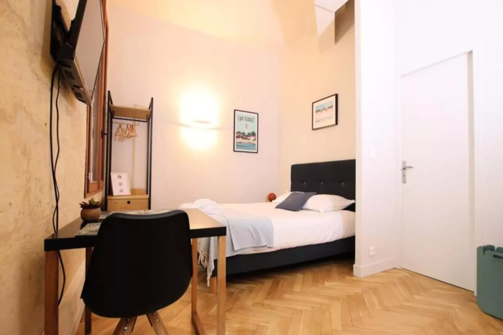 Magnifique Studio Bordelais En Plein Coeur De La Ville-Slaapkamer