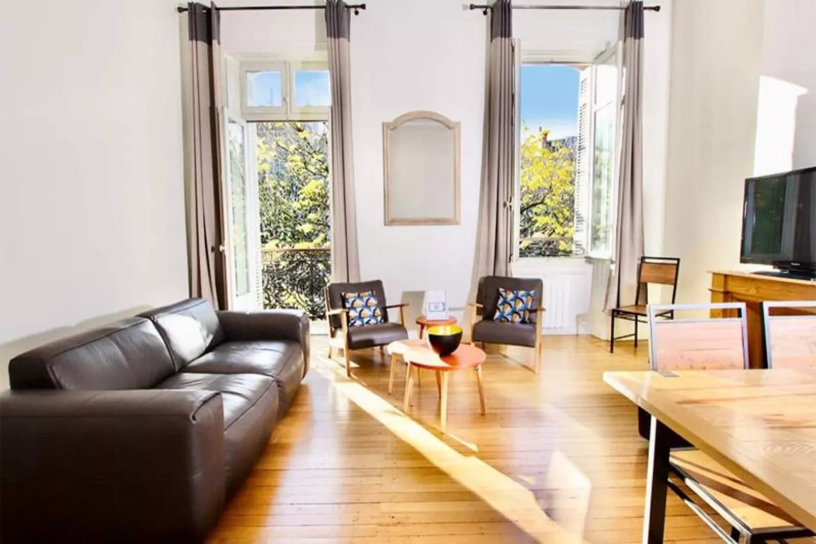 Magnifique Et Lumineux T3 De Charme Aux Quinconces Id&eacute;al Pour 4 Personnes-Sfeer