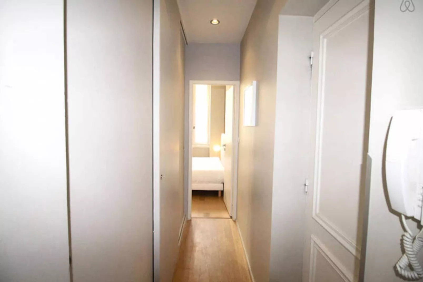 Splendide T3 De Standing, Face Au Jardin Public Pour 4 Personnes Et Enti&egrave;re-Image-tags.