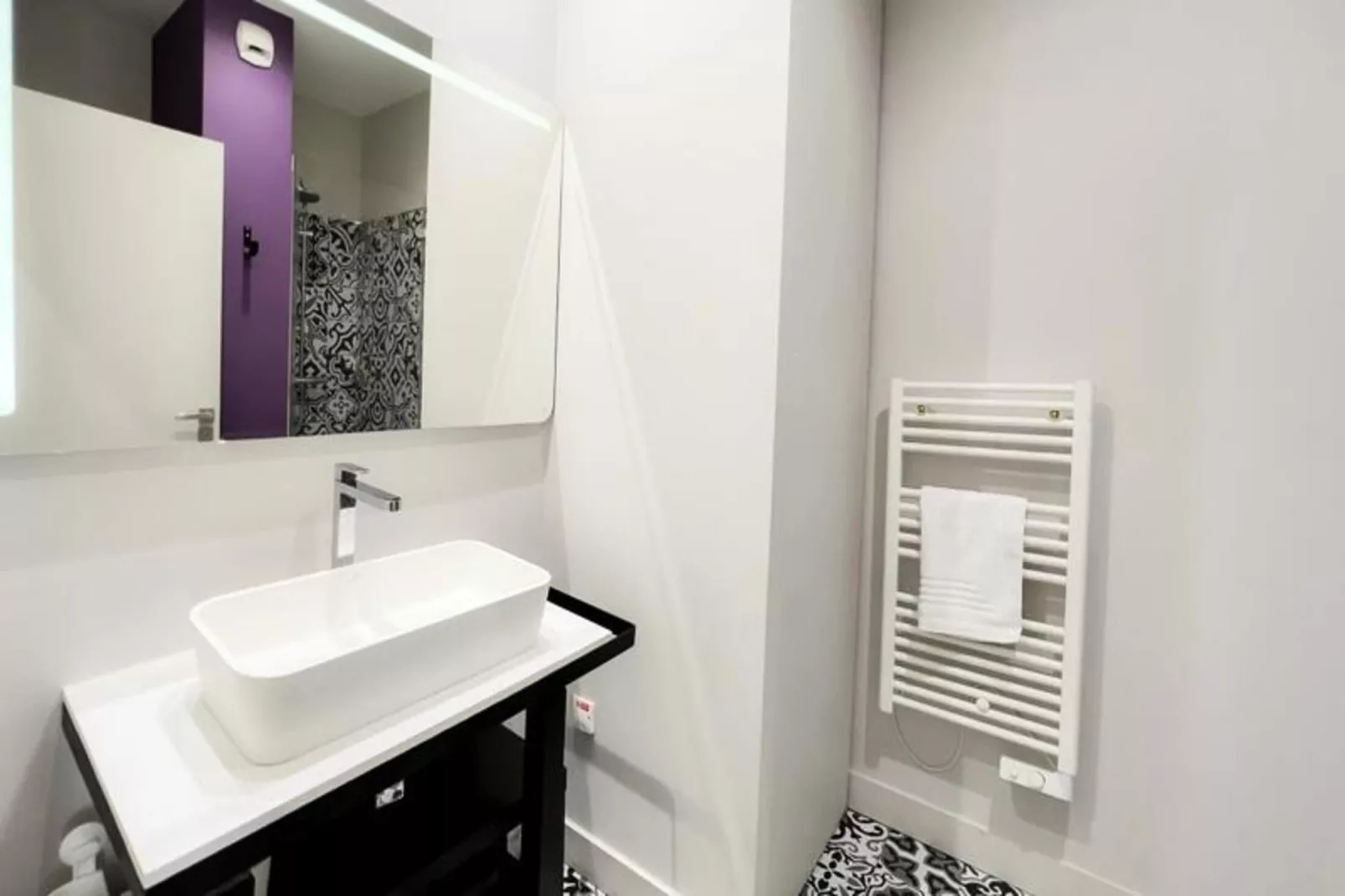 Magnifique Appartement 2 Chambres Avec Vue Sur La Garonne-Buitenkant zomer