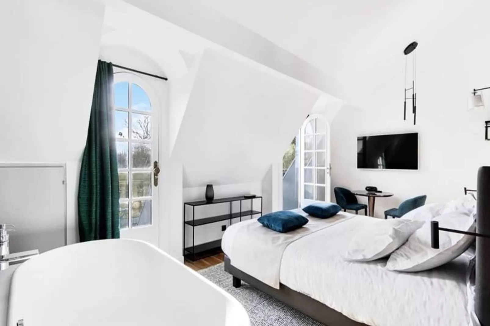 Maison Labruy&egrave;re - Suite Cosy Jardin-Buitenkant zomer