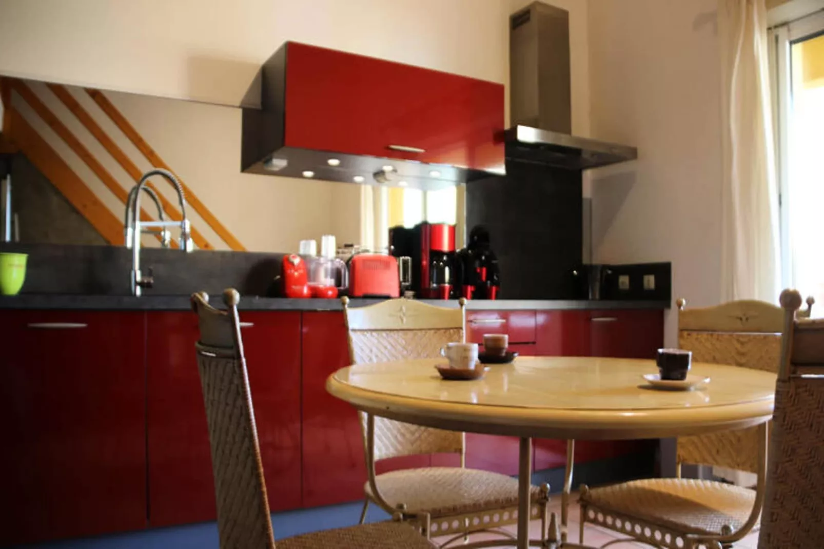 Résidence NATURISTE LA PALMERAIE-Eetkamer