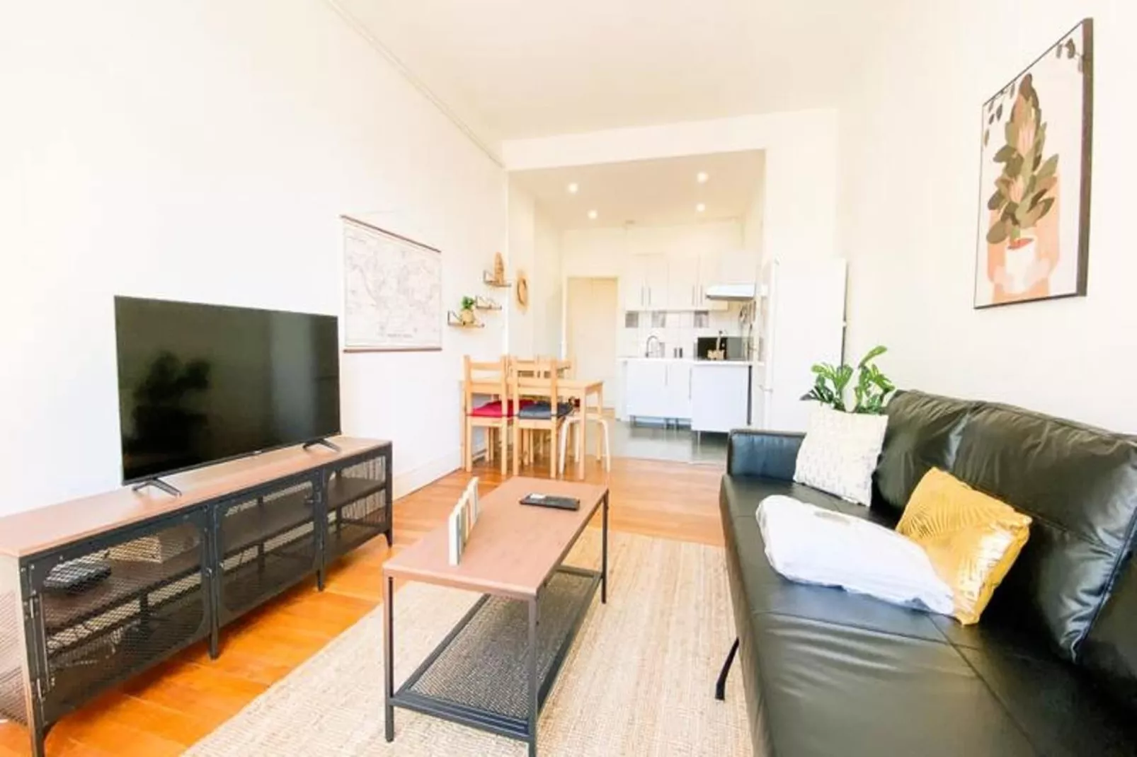 Le Berri'appart | T3 Tout &eacute;quip&eacute; | Tramway, Gare 🚡-Woonkamer