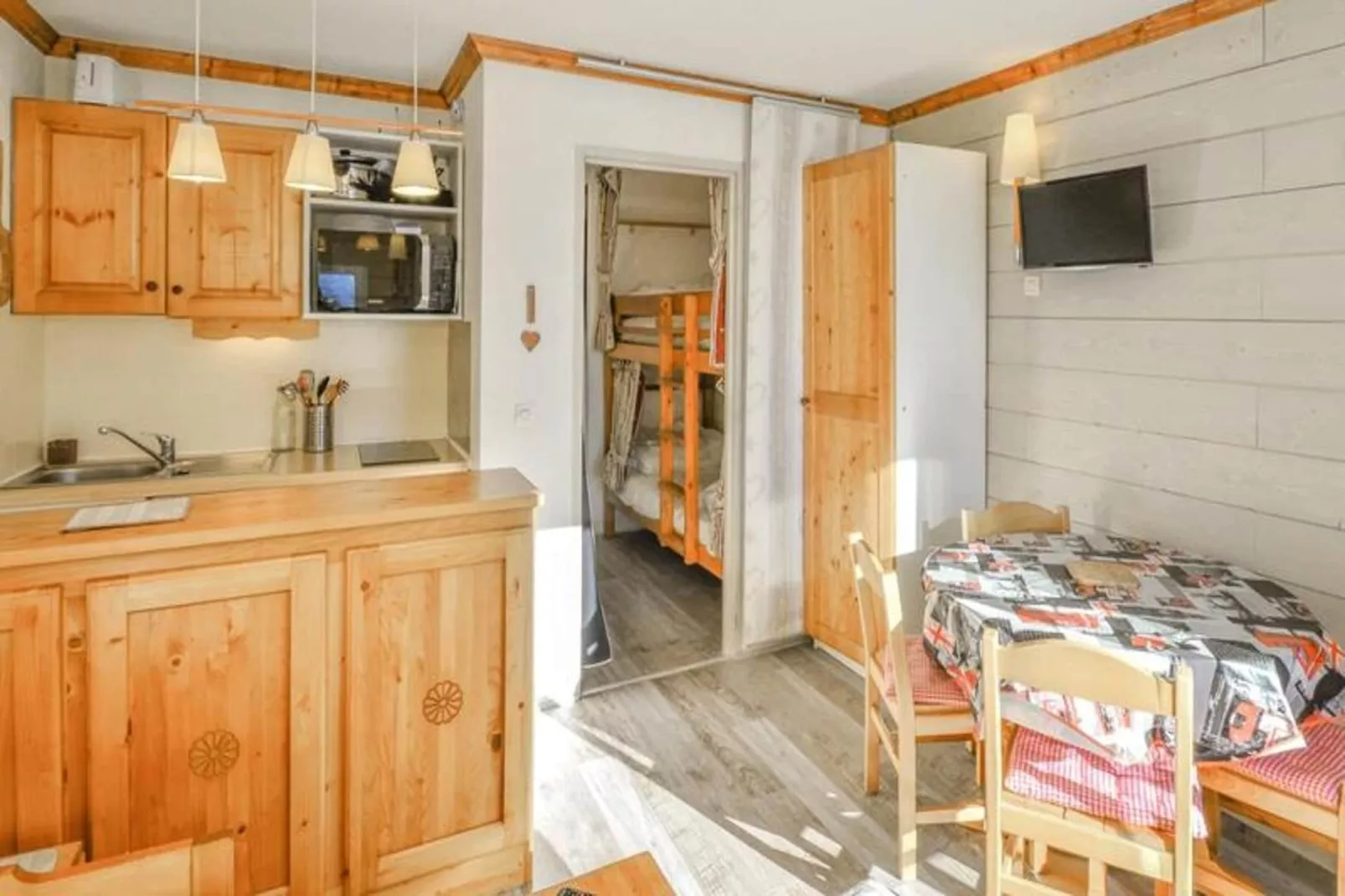 Résidence Les Horizons d'Huez - maeva Home-Keuken