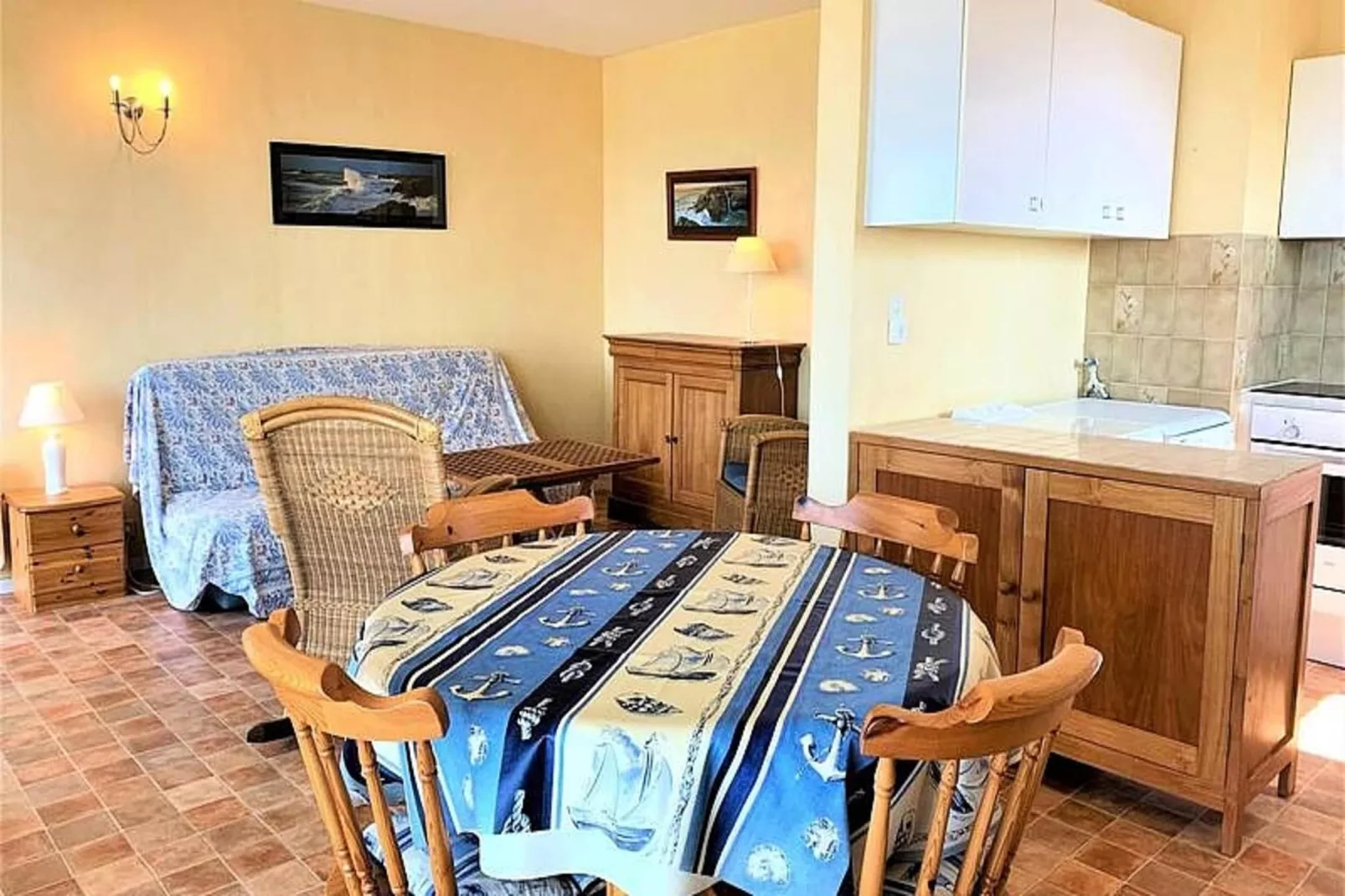 Résidence Les Birvideaux-Eetkamer