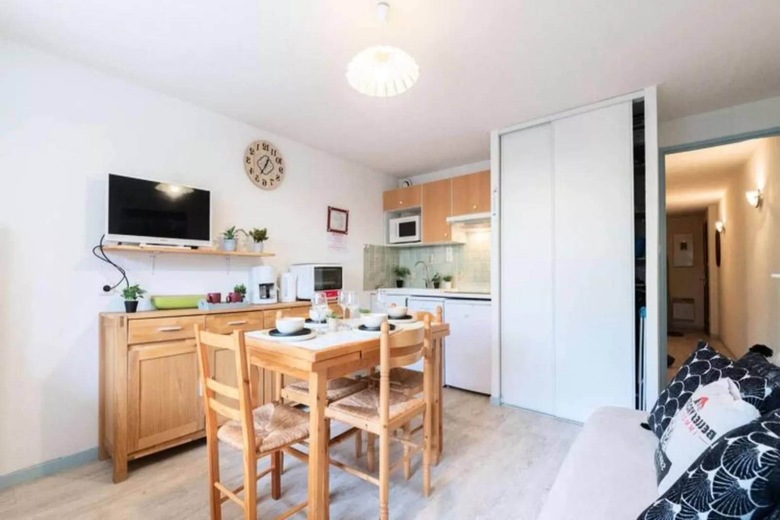 Résidence Portes Du Soleil B-Eetkamer