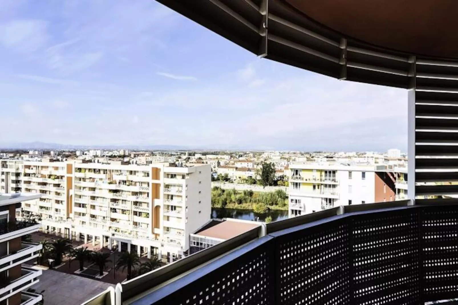 Appart'Hôtel Mer & Golf City Perpignan Centre***-Image-tags.