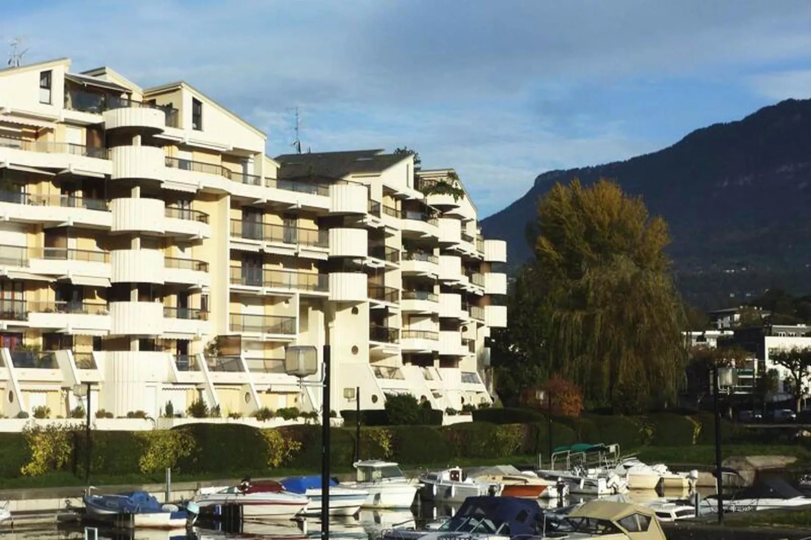 Residence L'alize-Buitenkant zomer