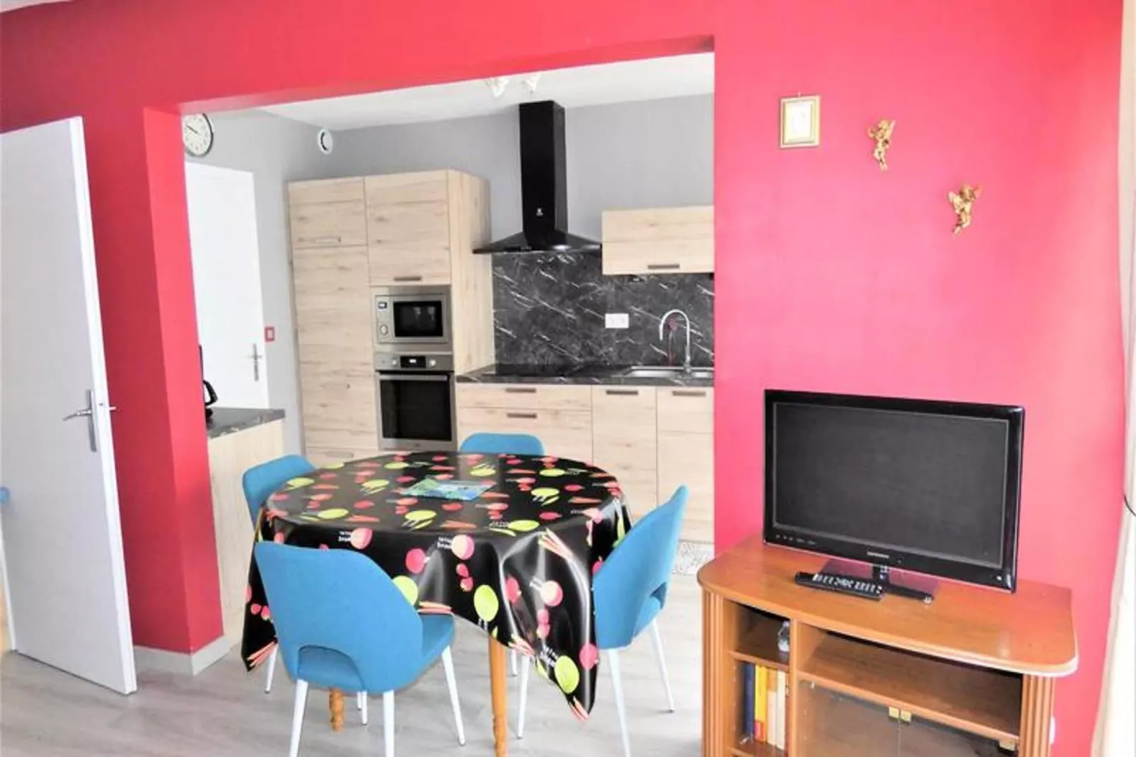 Résidence L'elvire-Eetkamer