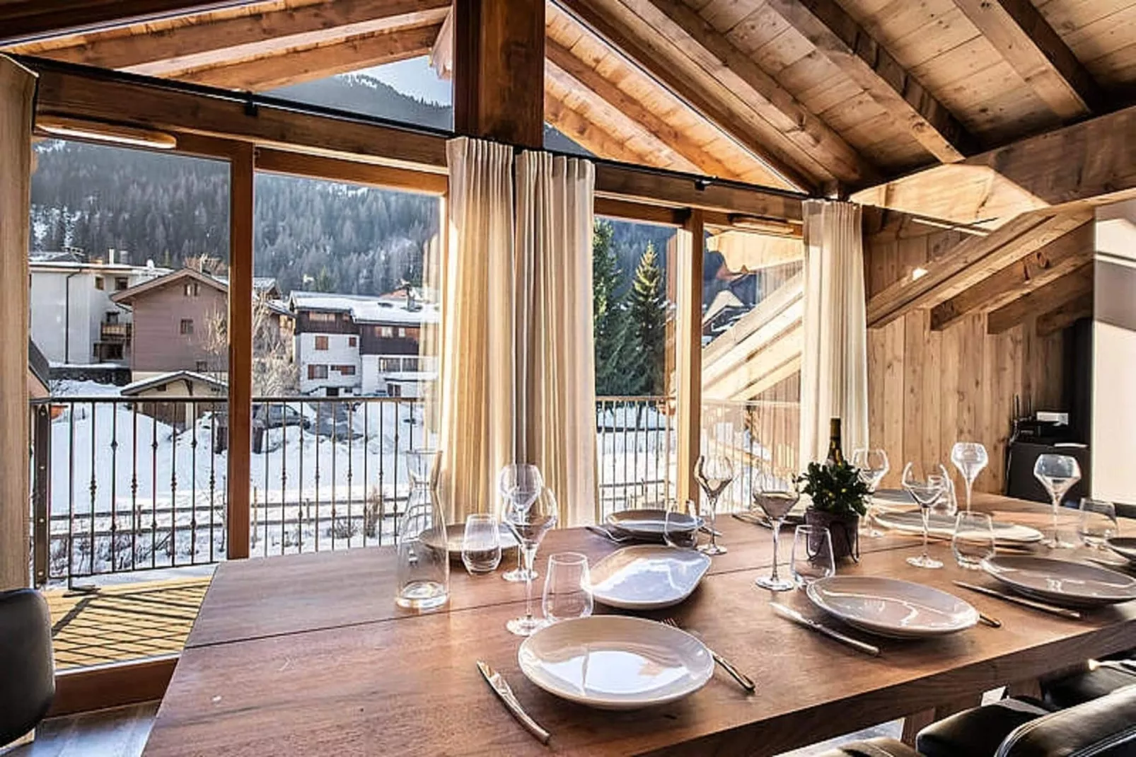 Résidence La Ferme Des Lanches-Eetkamer