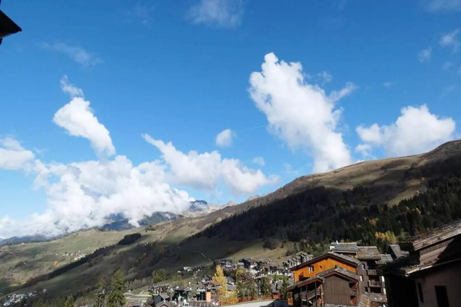 Résidence Lauziere Dessous-Badkamer