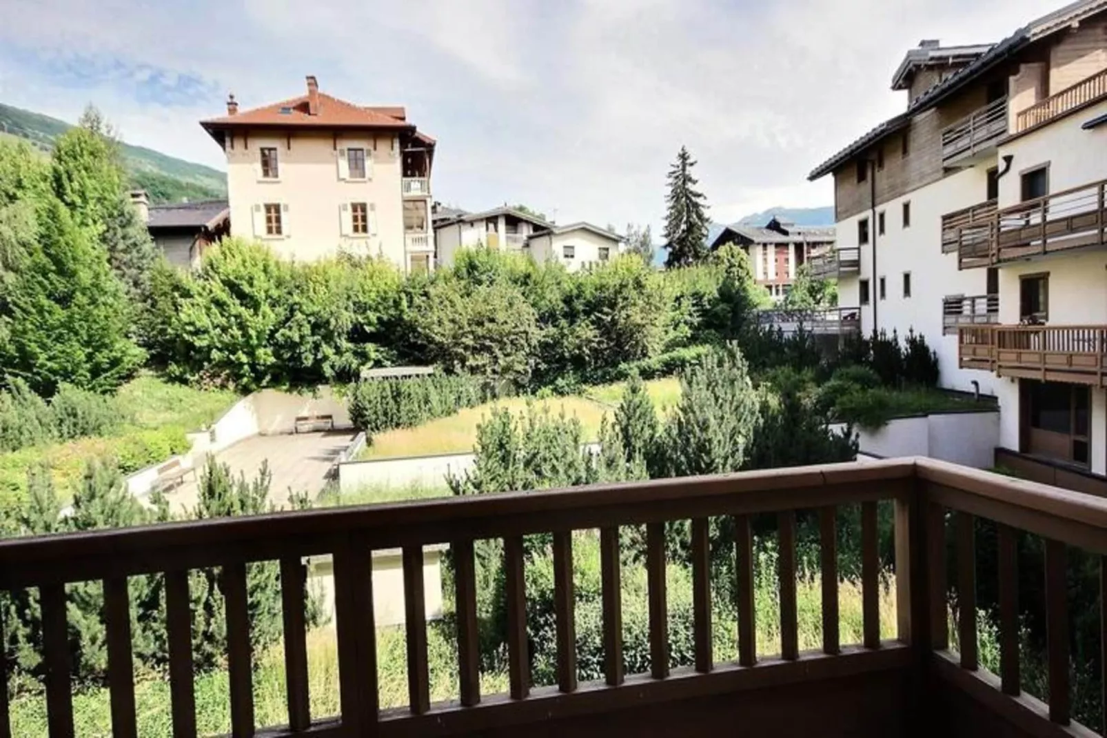 Résidence Grand Coeur-Buitenkant zomer