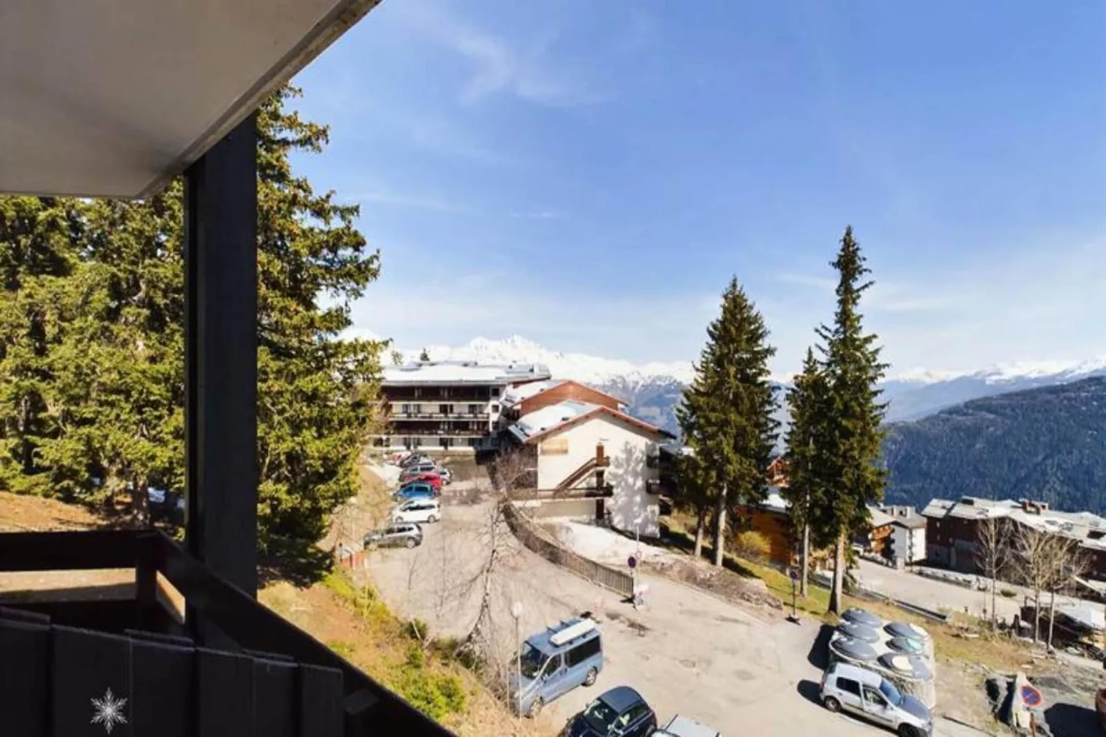 Résidence Bouquetins A-Buitenkant zomer