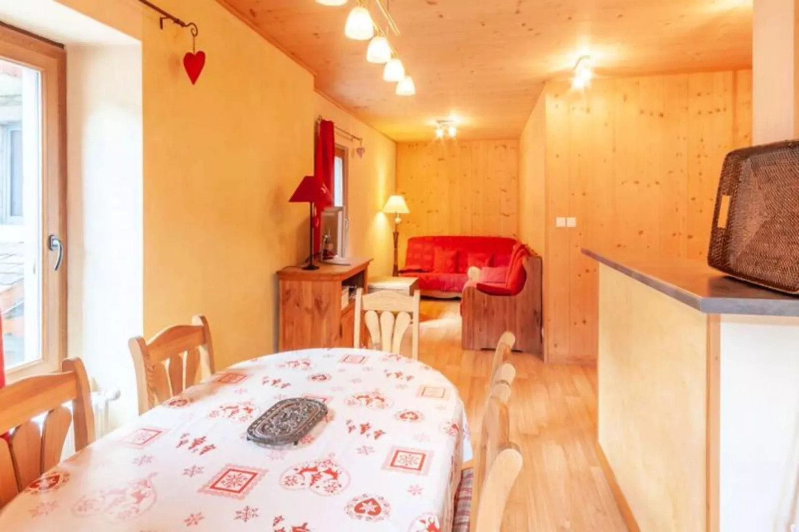 Résidence Place Eglise-Eetkamer