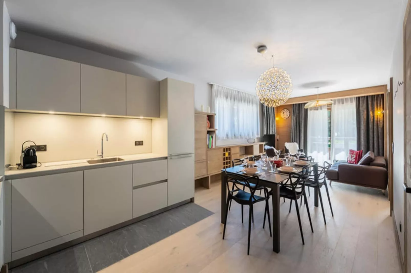 Résidence Stallion A-Eetkamer