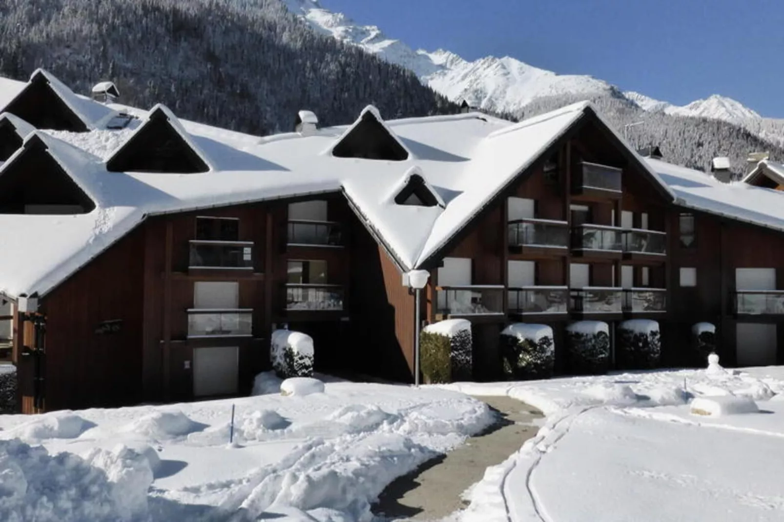 Résidence Borgia-Buitenkant zomer