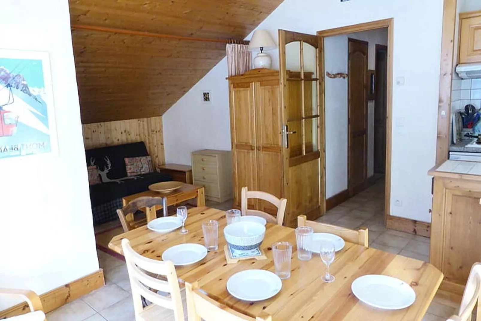 Résidence Berangere-Eetkamer