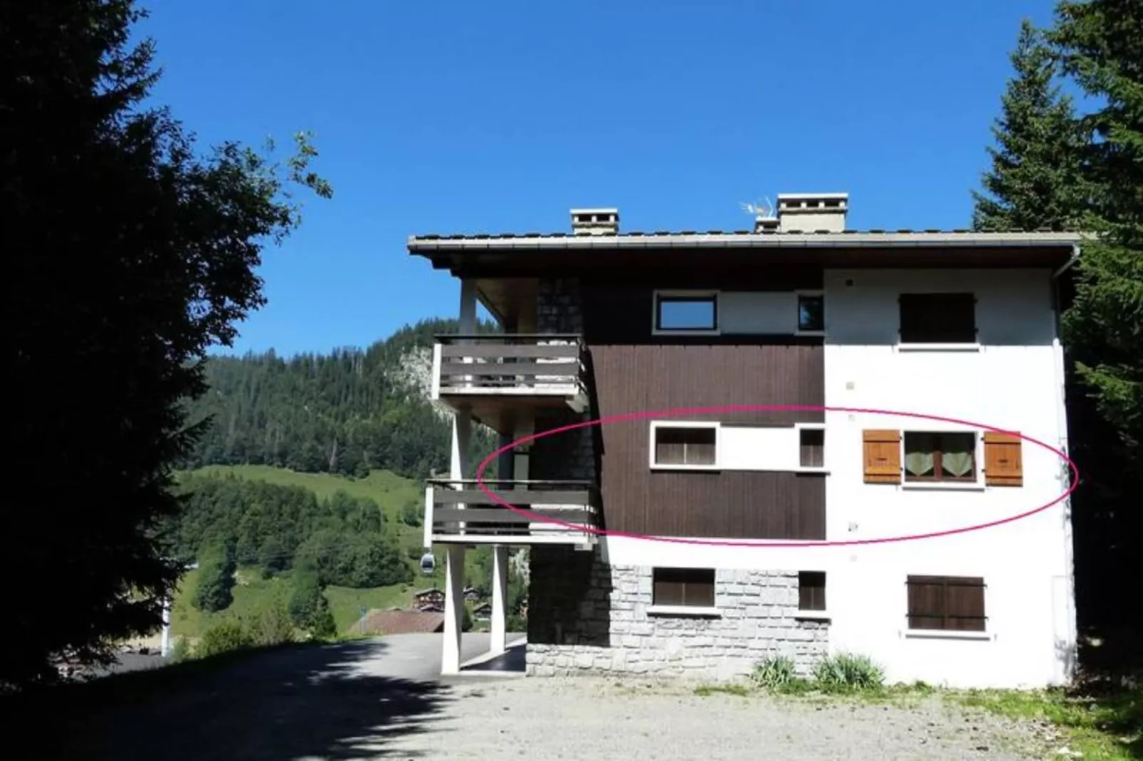 Résidence Pascal-Buitenkant zomer