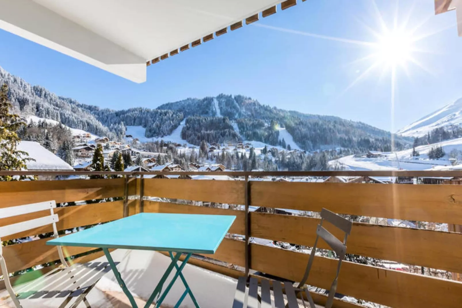 Résidence Crystal-Buitenkant zomer