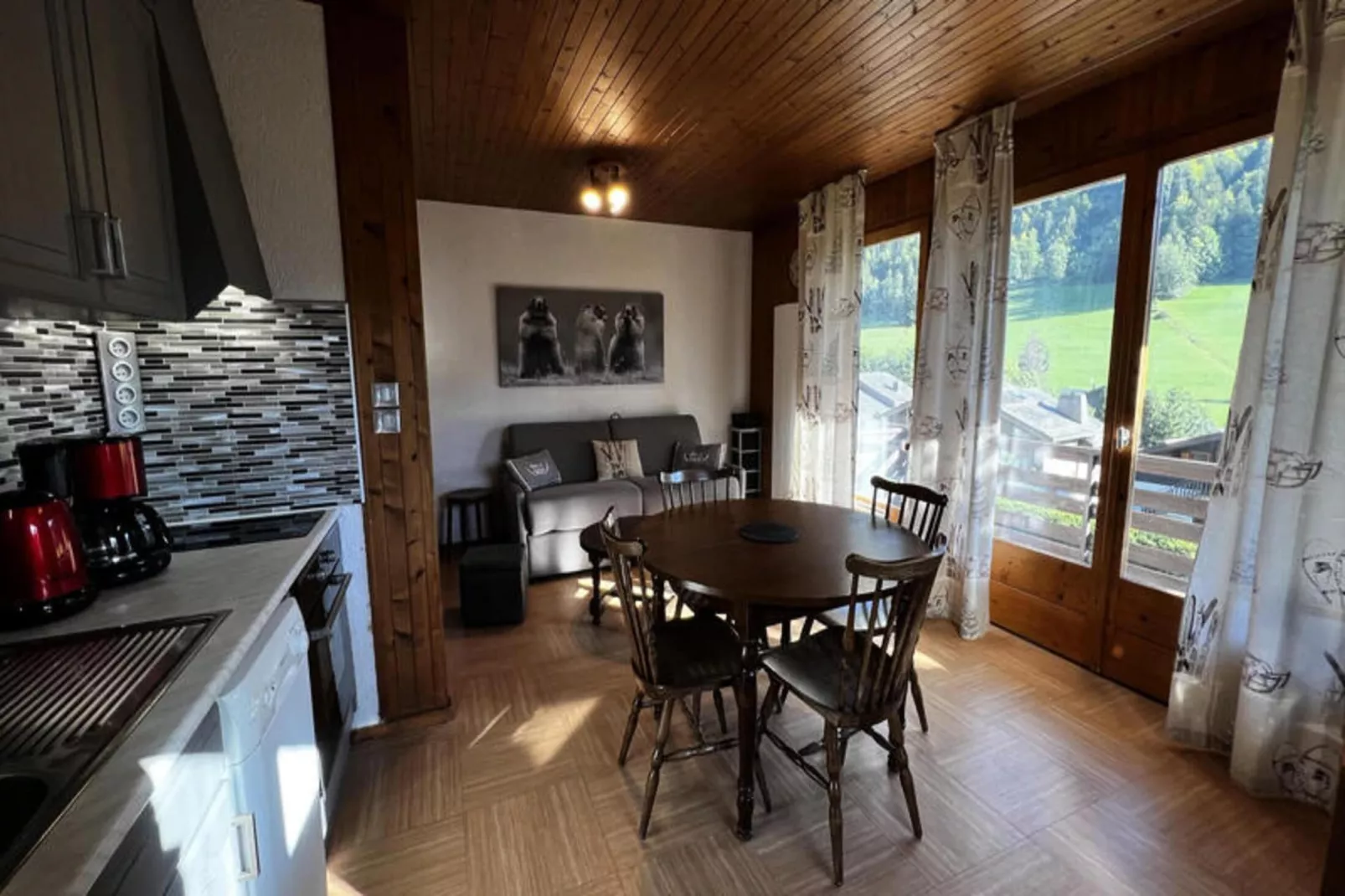 Chalets à La Clusaz-Eetkamer