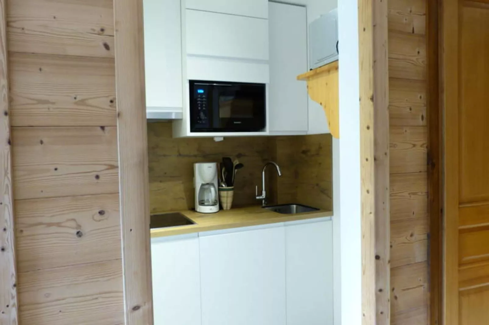 Résidence Domanial A-Buitenkant zomer