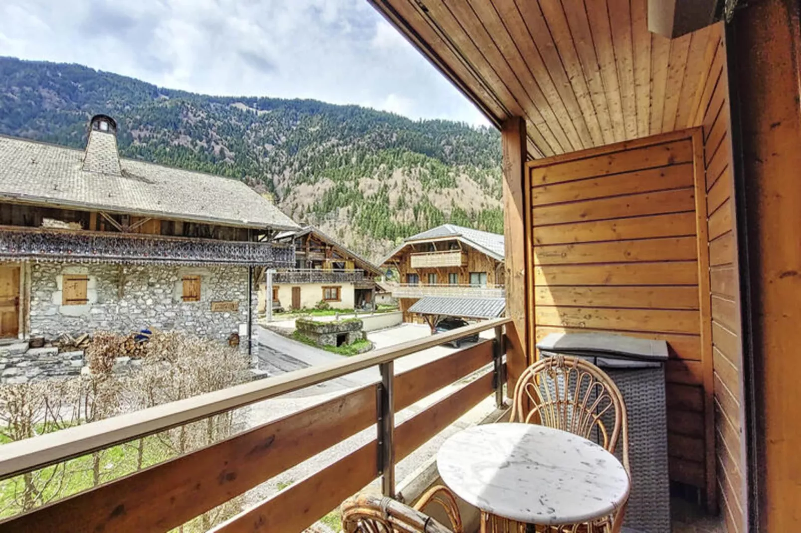 Appartements à Saint Jean d'Aulps-Terrasbalkon