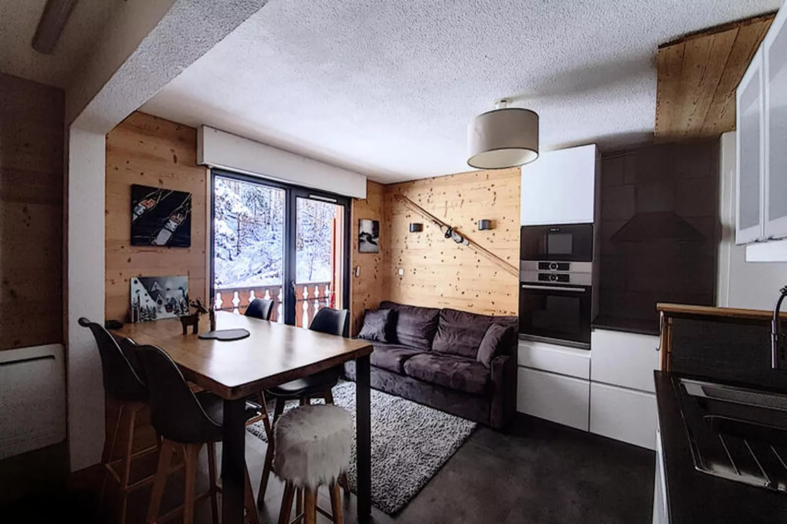 Appartements à Saint Jean d'Aulps-Eetkamer