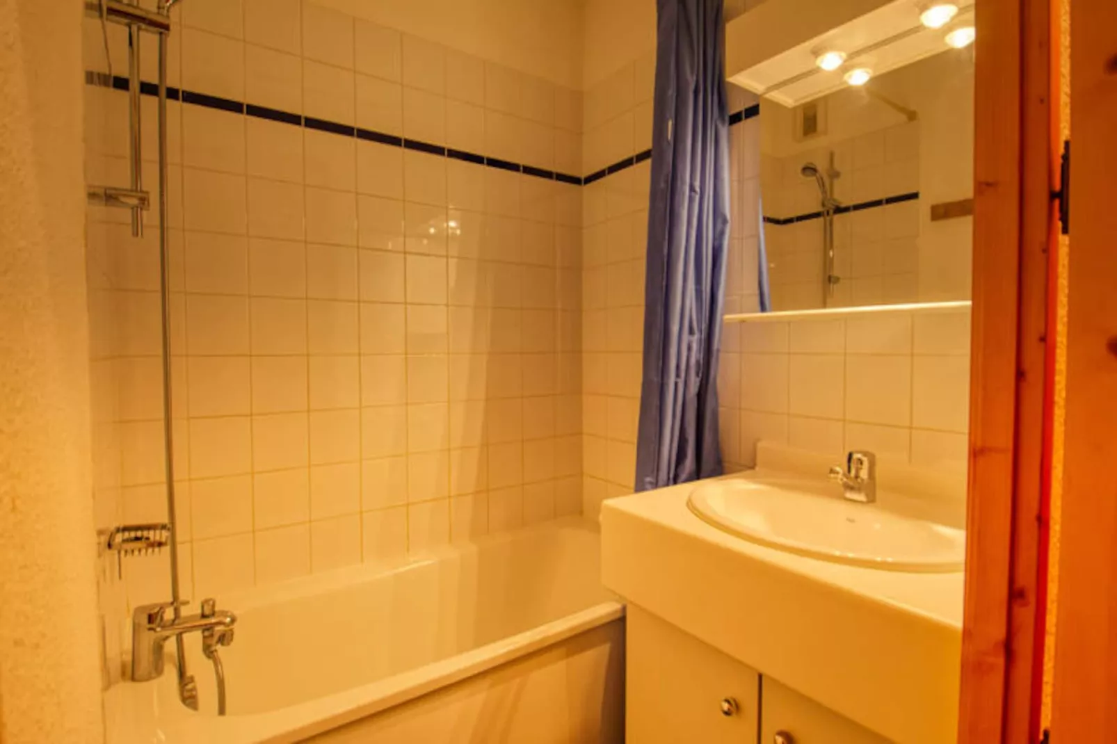 Résidence Eterlous-Image-tags.