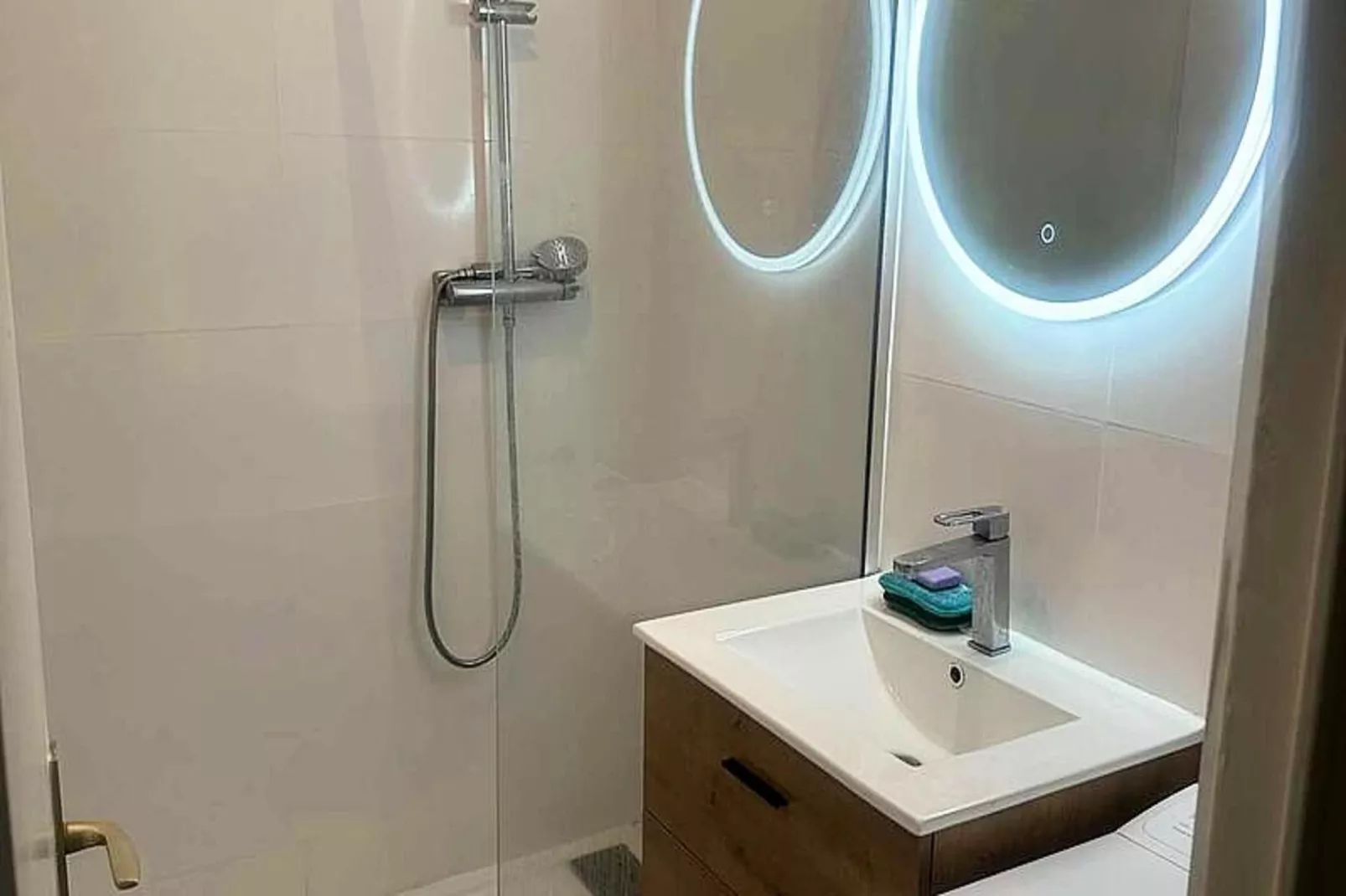 Résidence Marines D'aryana-Badkamer