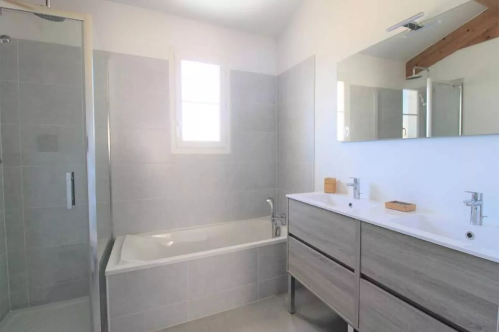 Résidence Les Jardins D'adelaide-Image-tags.