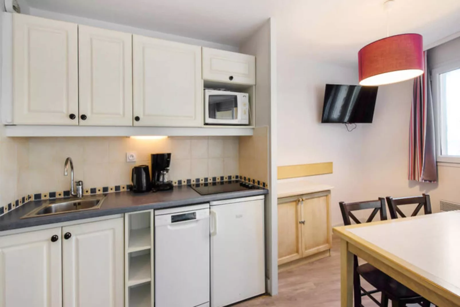 Résidence La Pinède - maeva Home-Keuken