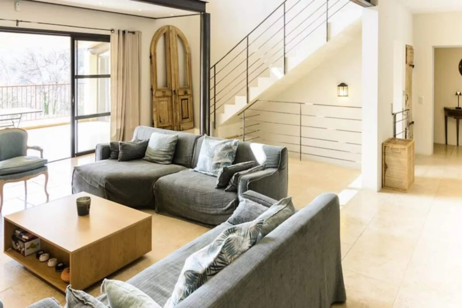 Les Gardis, Votre Refuge Id&eacute;al En Provence.-Image-tags.