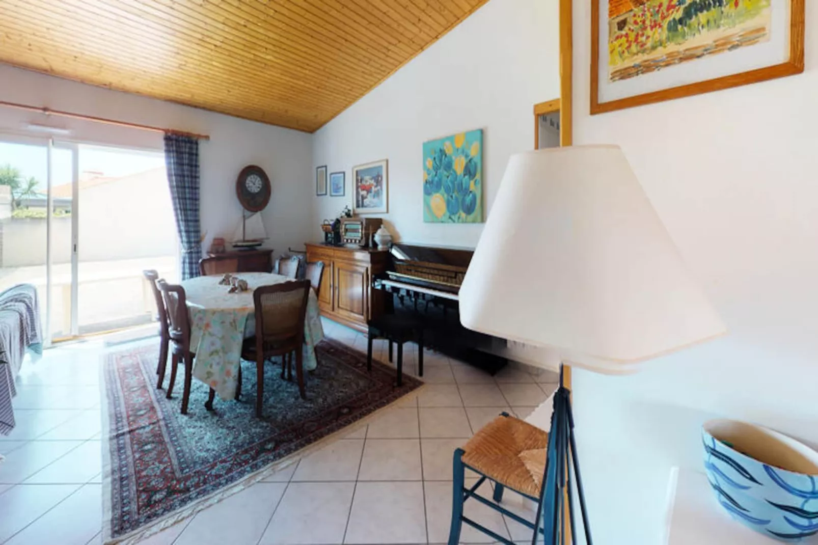 Maison à Saint-Gilles-Croix-de-Vie-Image-tags.