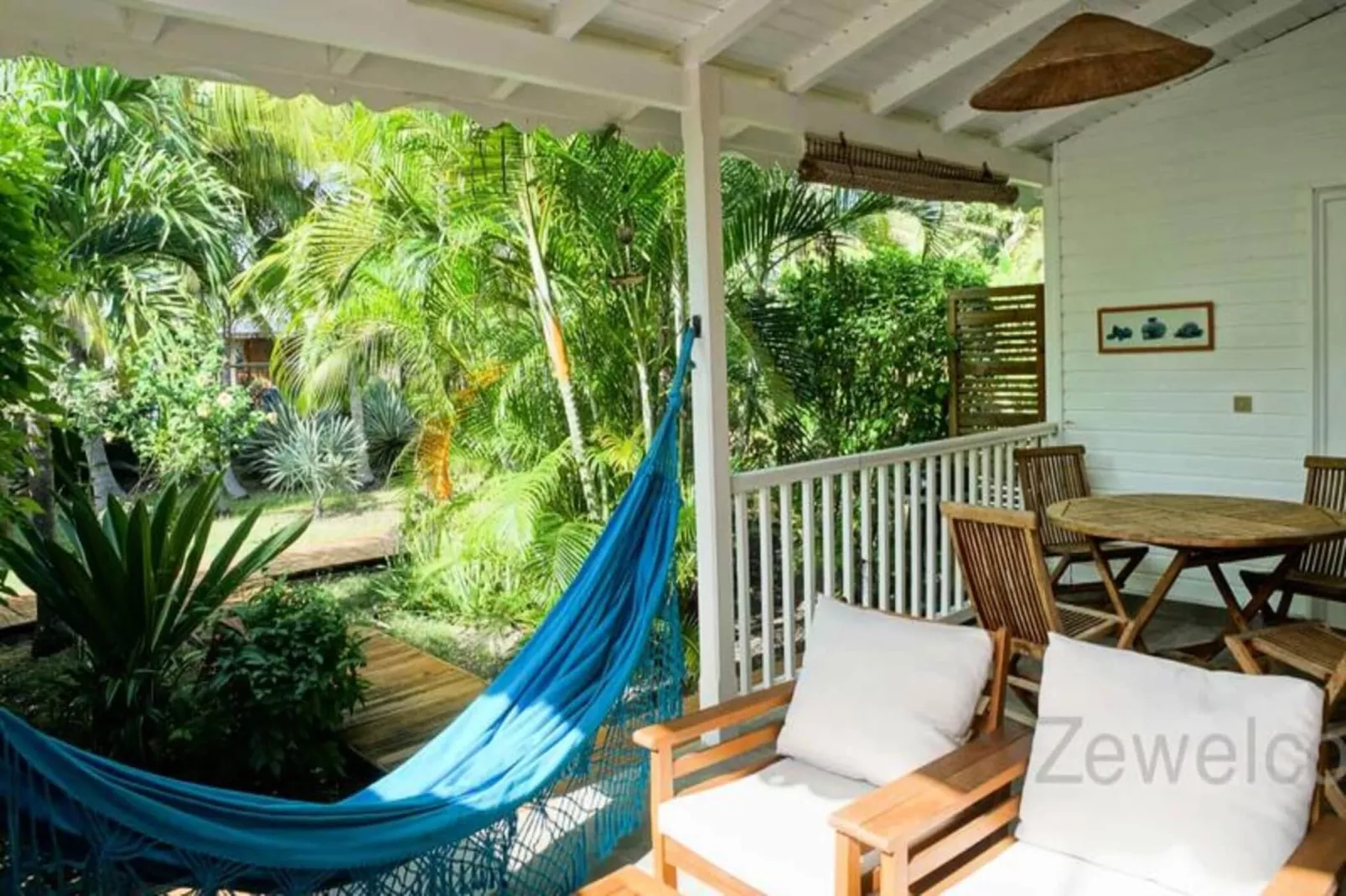 Bungalow Palm-Buitenkant zomer