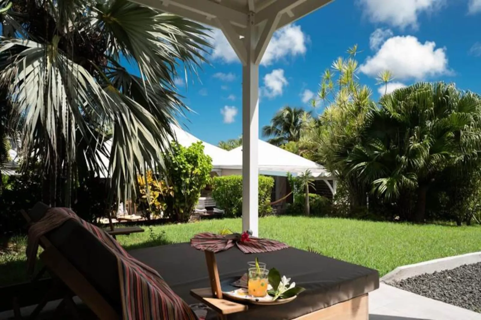 Villa Gwada-Image-tags.