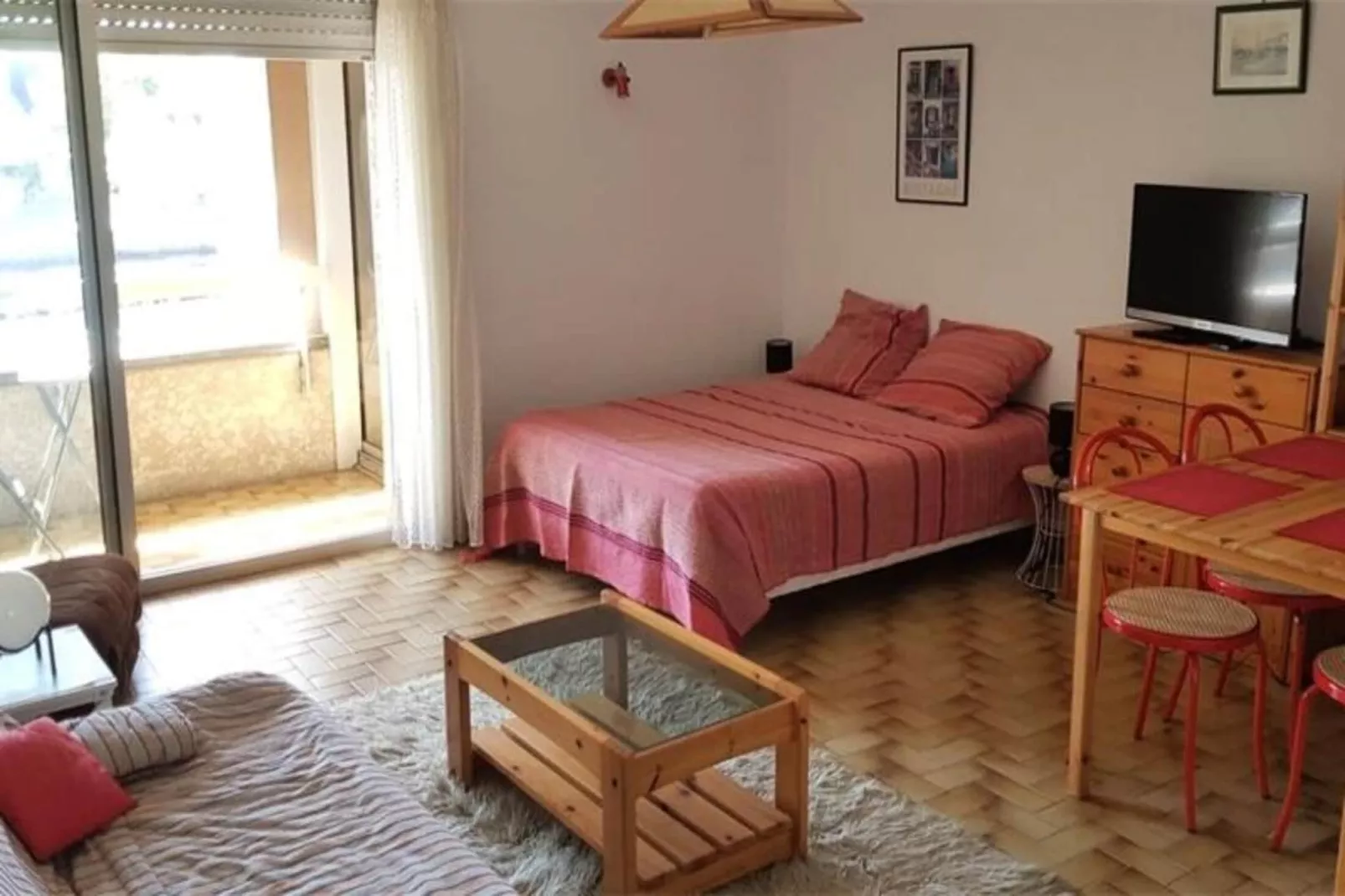 Résidence Maitre De Port-Buitenkant zomer