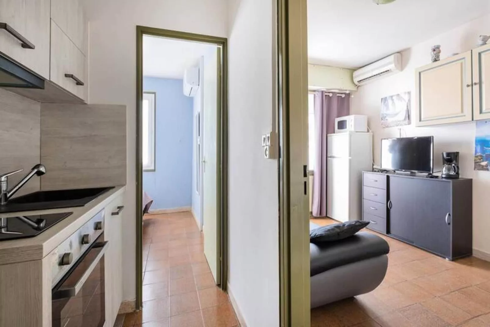 Résidence "le Saint Pierre", N11-Hal-ontvangst