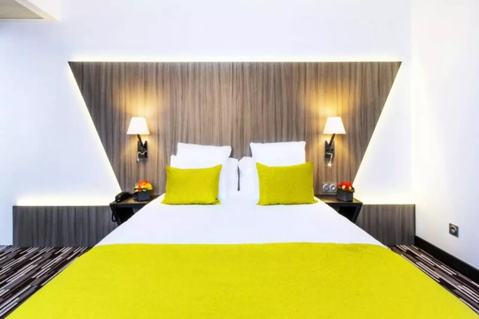 Néméa Appart'hôtel Résidence Toulouse Concorde****-Buitenkant zomer