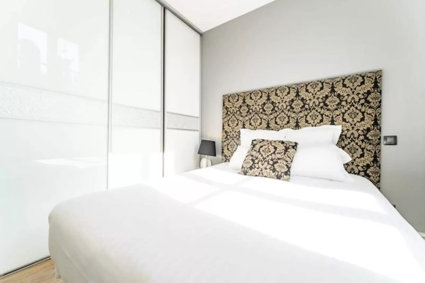 Chaleureux Appartement Au C&oelig;ur Du Quartier Historique Saint-michel-Slaapkamer