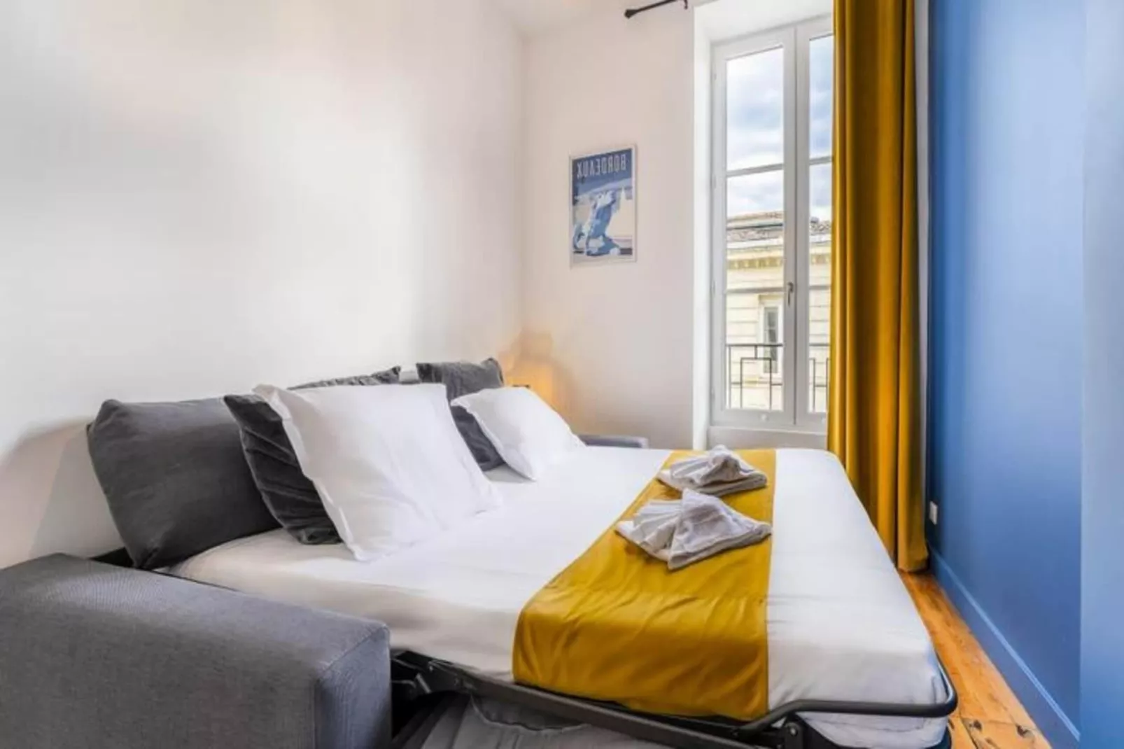 Charmant Et Rayonnant Appartement De 55 M&sup2; Situ&eacute; Dans Le Coeur De Bordeaux-Eetkamer
