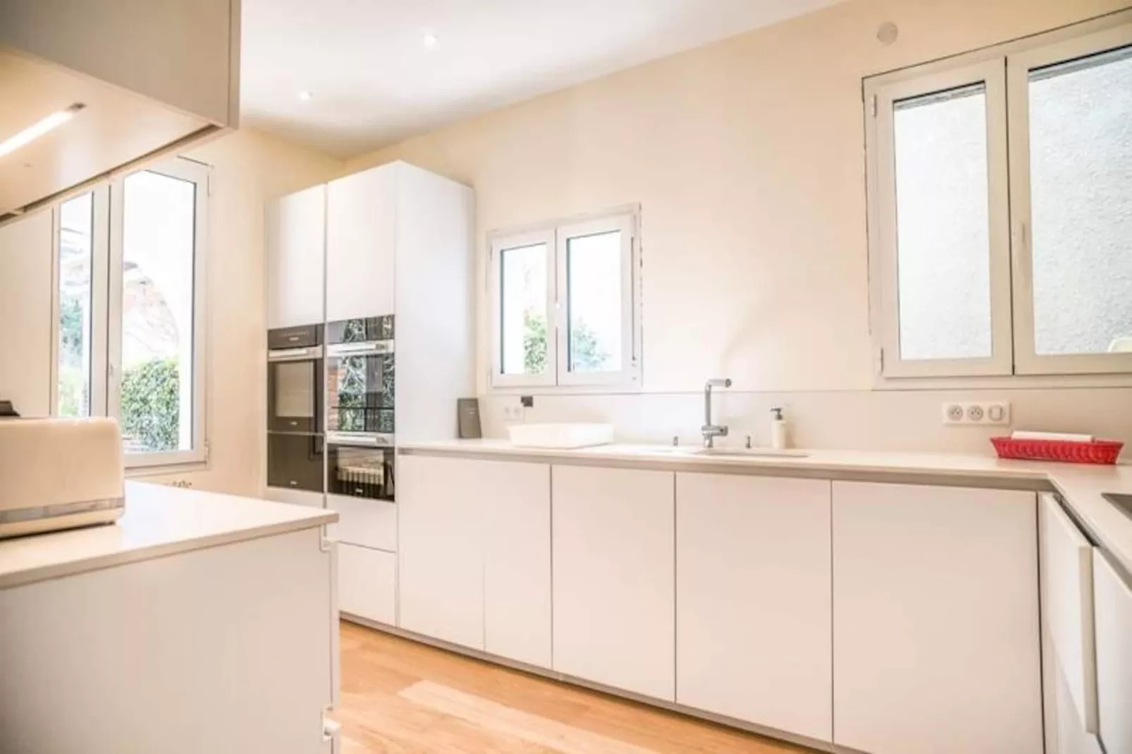 Somptueuse Demeure Arcachonnaise De Caract&egrave;re Avec Acc&egrave;s Direct &agrave; La Plage-Image-tags.