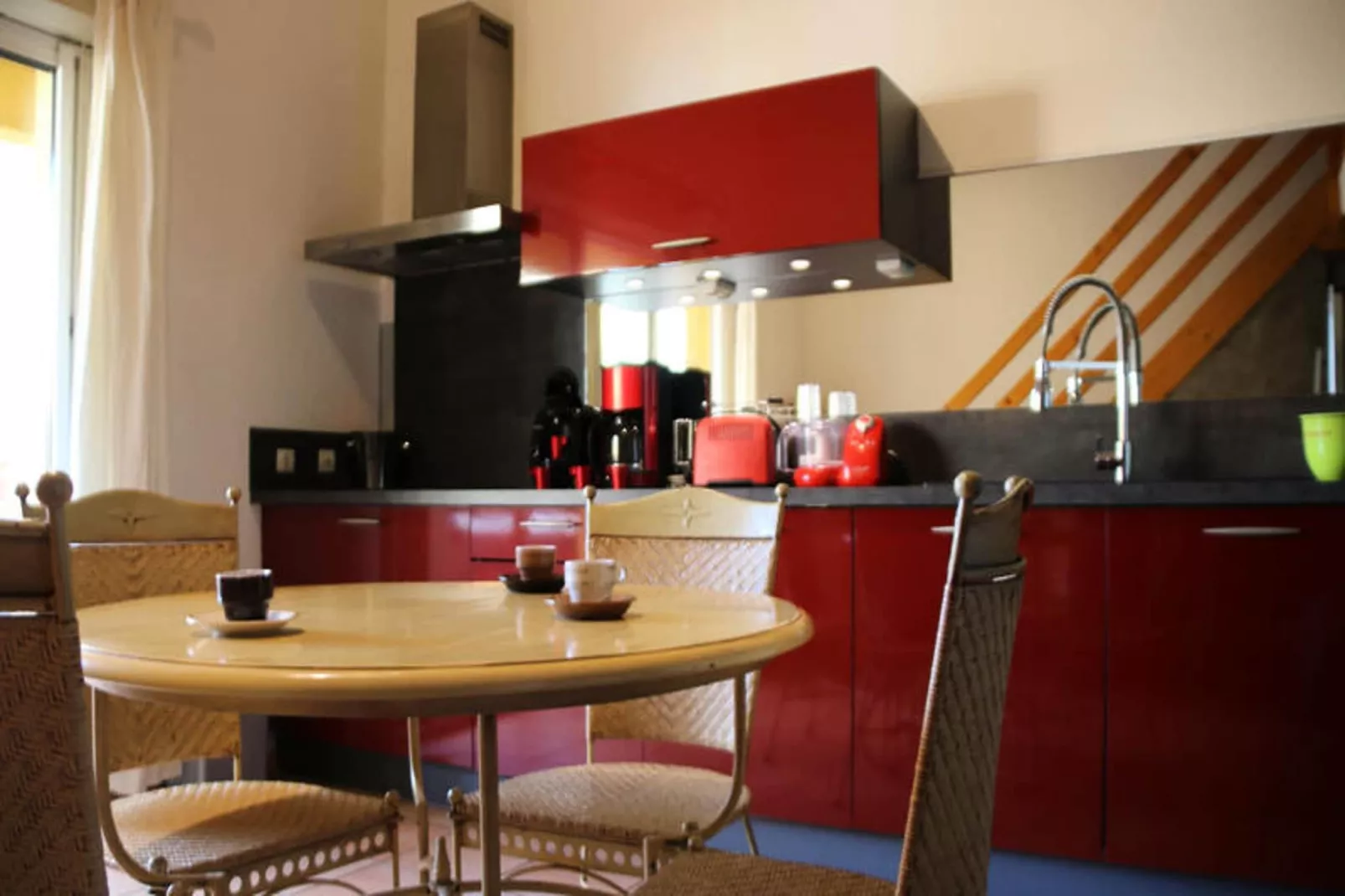 Résidence NATURISTE LA PALMERAIE-Eetkamer