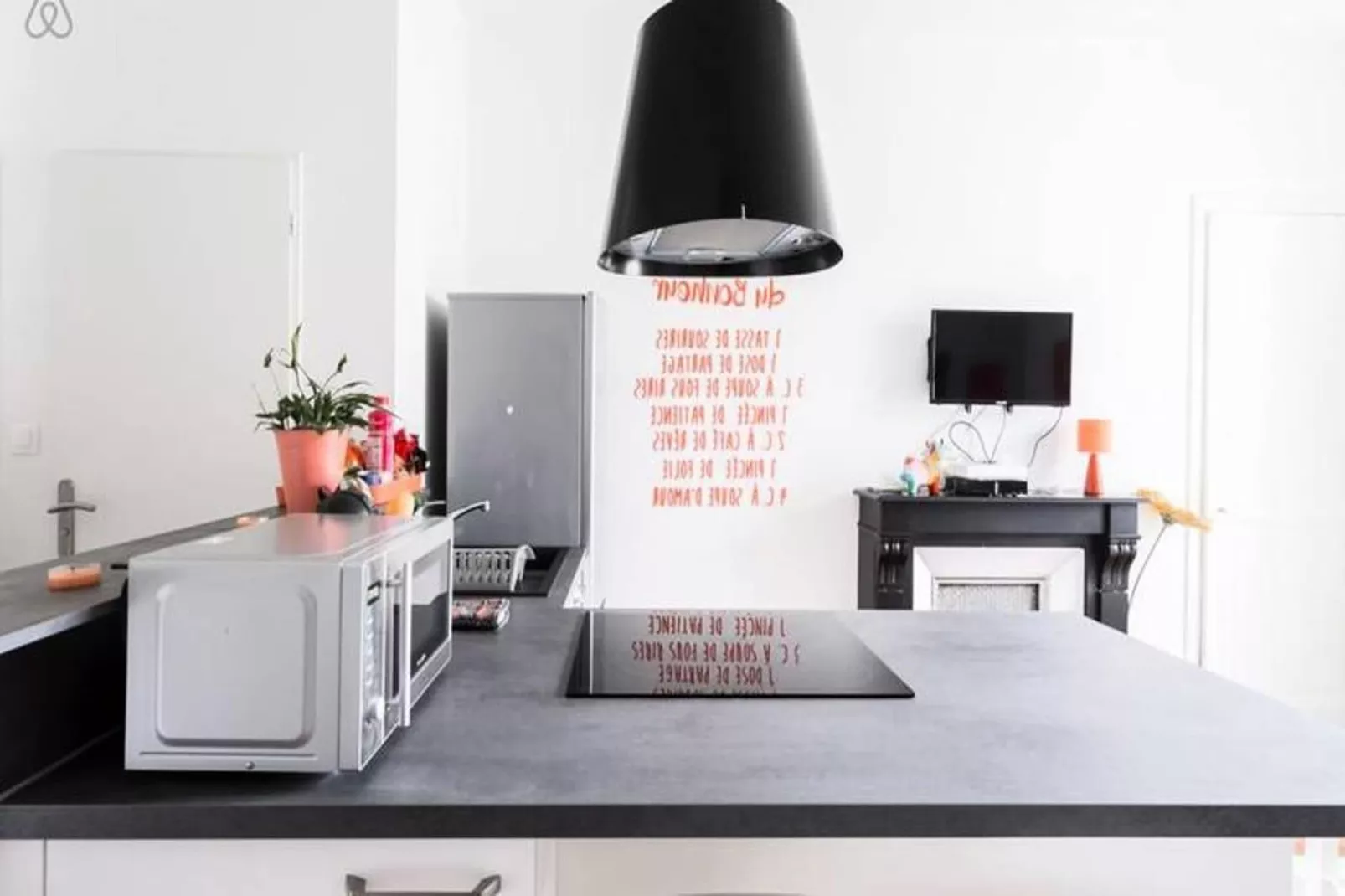 | Le Jaur&egrave;s 🍊| T2 Tout &eacute;quip&eacute; | Balcon, Wifi-Keuken