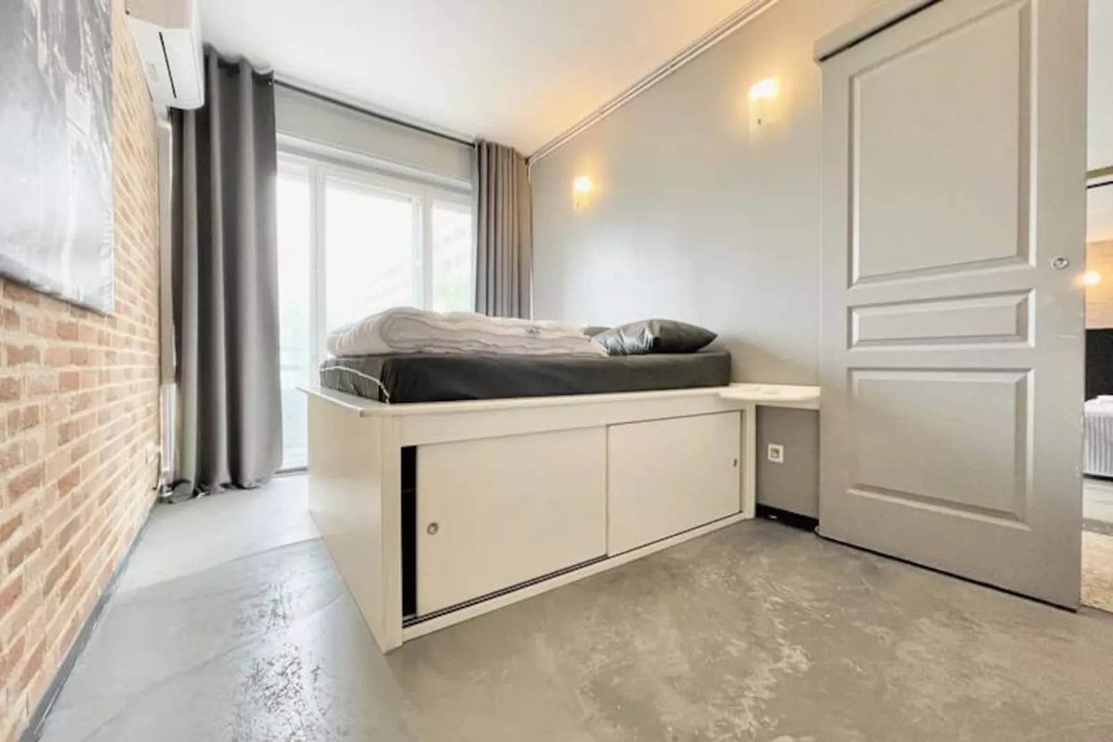 | Le Contemporain ⚙️| 6 Couchages | Wifi, Tram |-Image-tags.