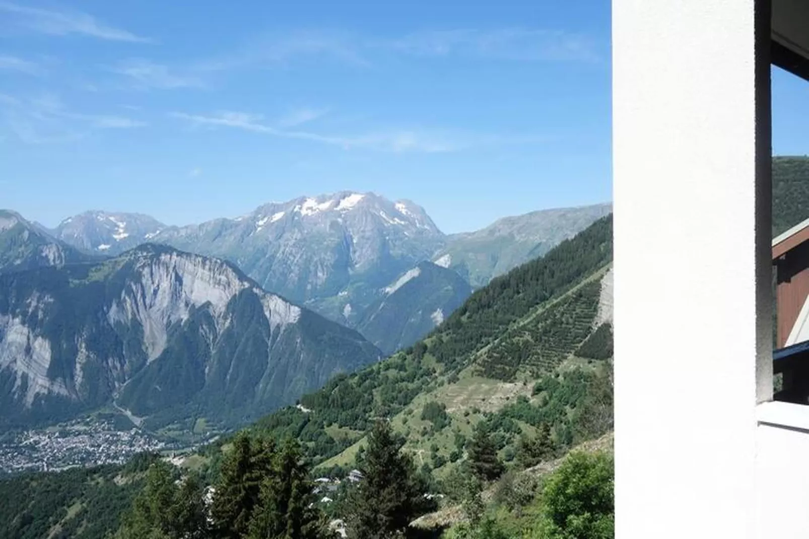 Résidence Solaires-Uitzicht zomer